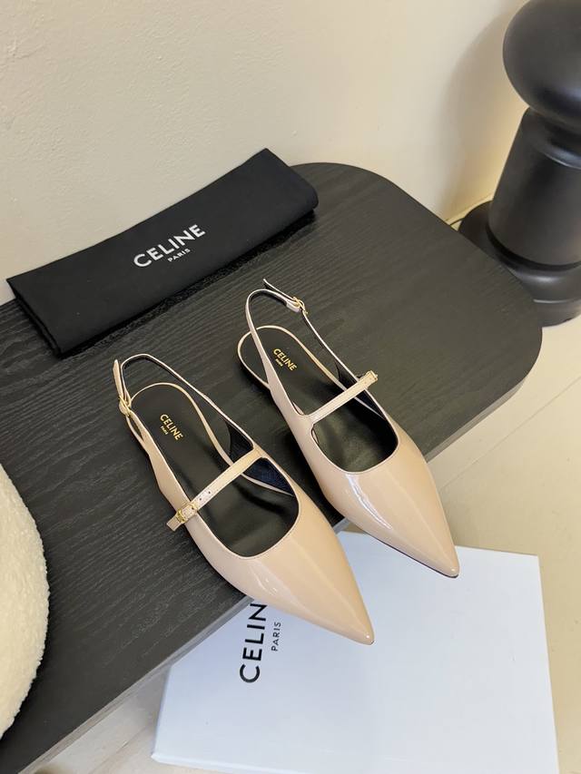 Celin*Classic retro pointed high heels Celin's series is really retro Unbeatable