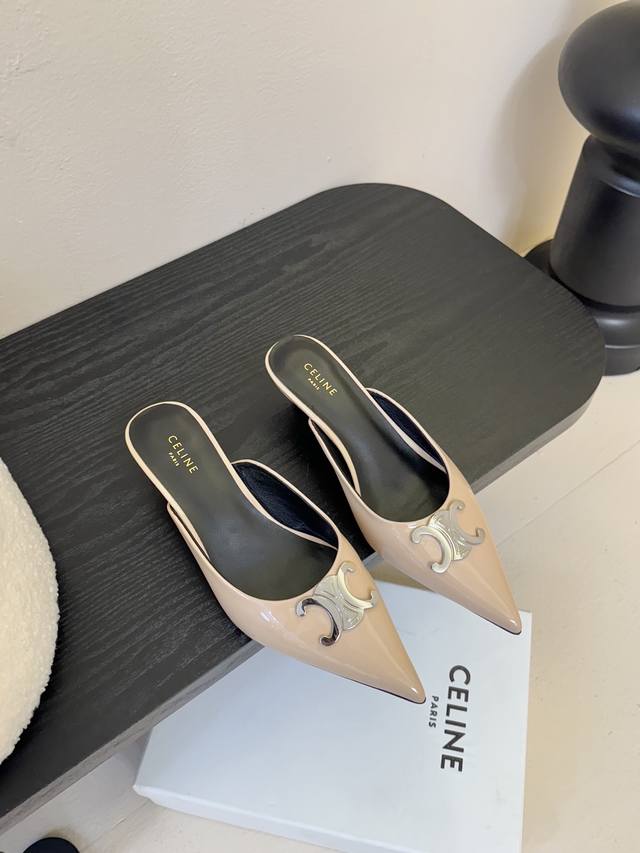 Celin*Classic retro pointed toe slippers Celin's series is really retro Unbeatab