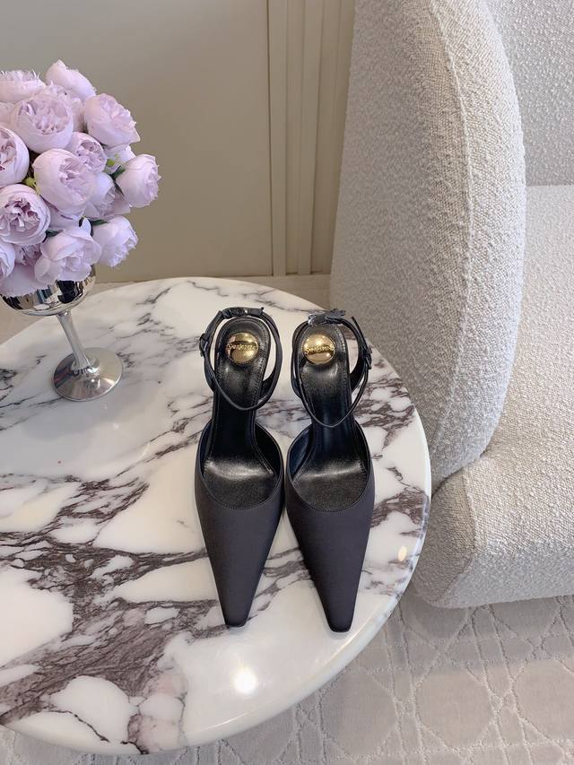 silk leather surfaceSaint Lauren* Ysl Yang Shulin new high-heeled slingback sand