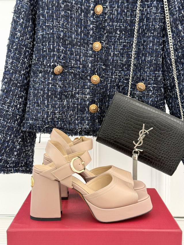Factory Price Valentino 25Ss Spring and Summer New Waterproof Platform High Hee