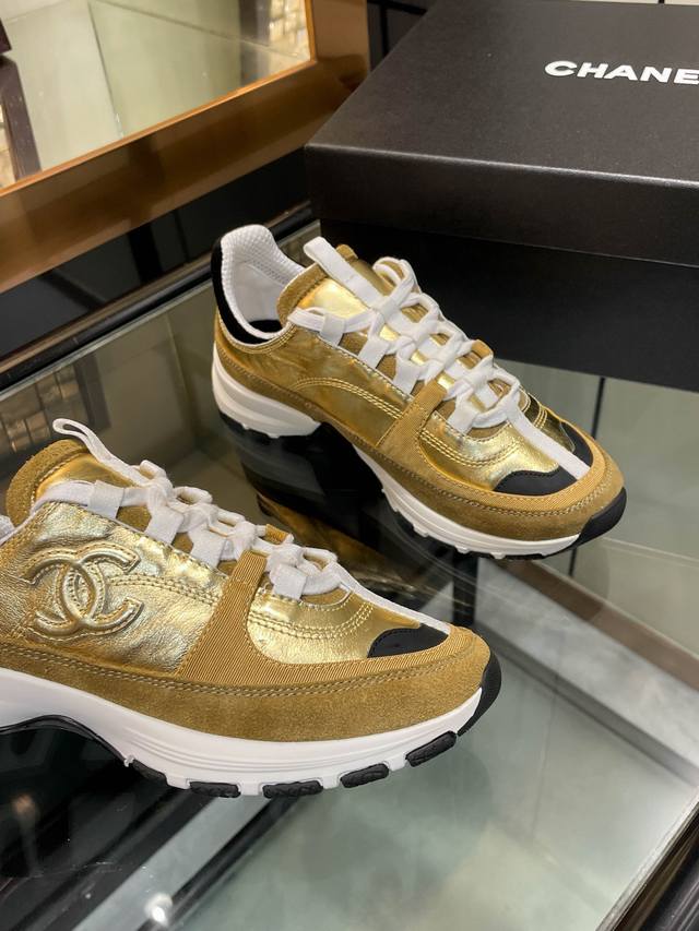 Chanel Chanel 25Ss latest white shoes, casual sports shoes, skateboard shoes, or