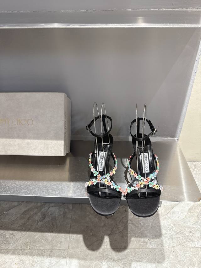 Jimmy Choo 25 Spring/Summer Jc New Sandals The upper is made of transparent bead
