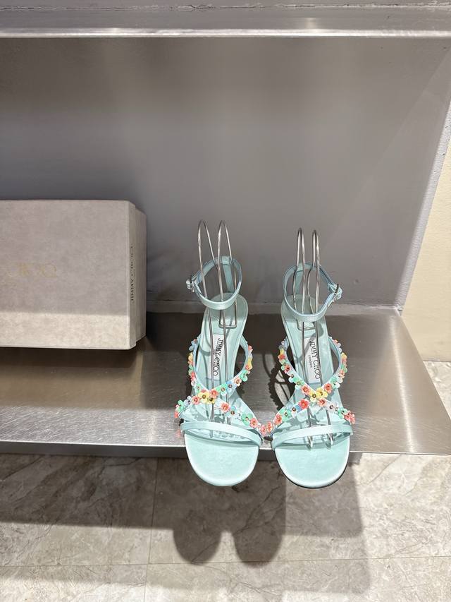 Jimmy Choo 25 Spring and Summer Jc New Sandals The upper is made of transparent