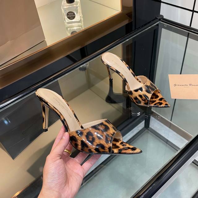 Gianvito Rossi 2025 new slippers Original development Top version Purchasing qua