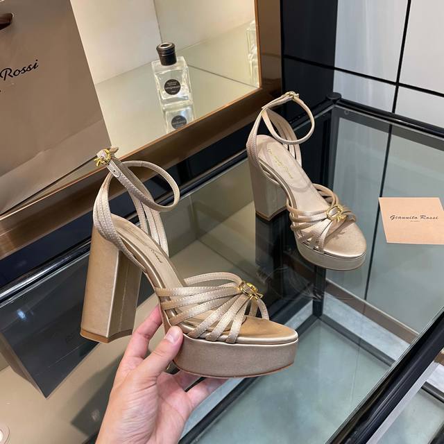 Gianvito Rossi 2025 new sandals Original development Top version Purchasing qual
