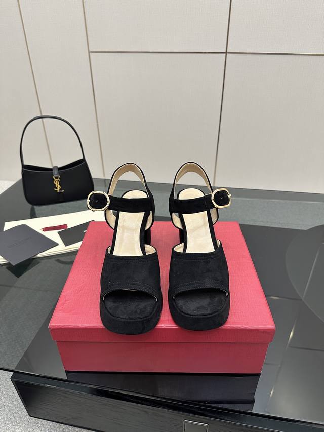 Valentino 25Ss Spring and Summer New waterproof platform high-heeled sandals A p