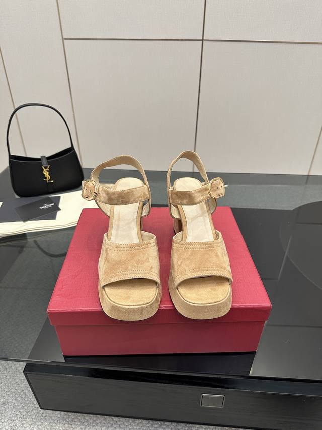 Valentino 25Ss Spring and Summer New waterproof platform high-heeled sandals A p