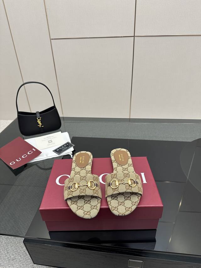 Top versionGucci classic horsebit slippersThe most worthwhile item to buy in sum