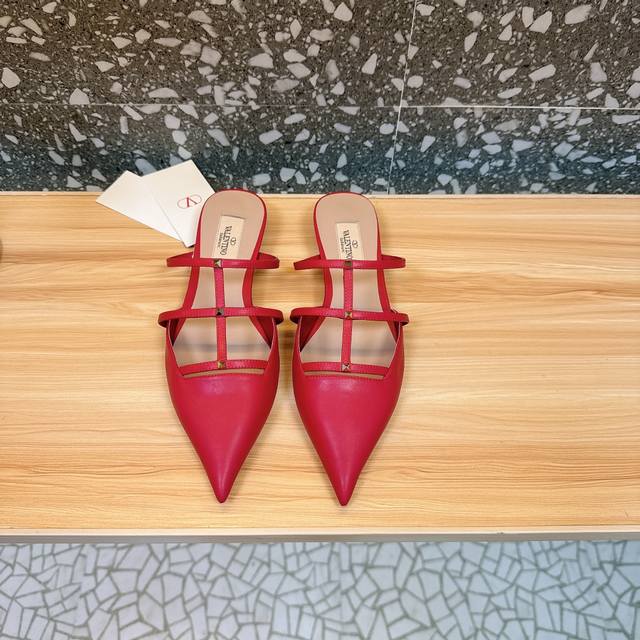 Valentino Valentino's hottest new product The new mules are so comfortable to we