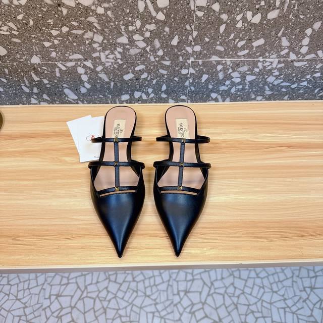 Valentino Valentino's hottest new product The new mules are so comfortable to we