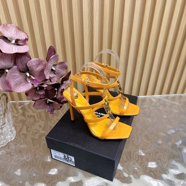 Top quality Saint Laurent Lee metal diamond chain pointed high heels Ysl sister