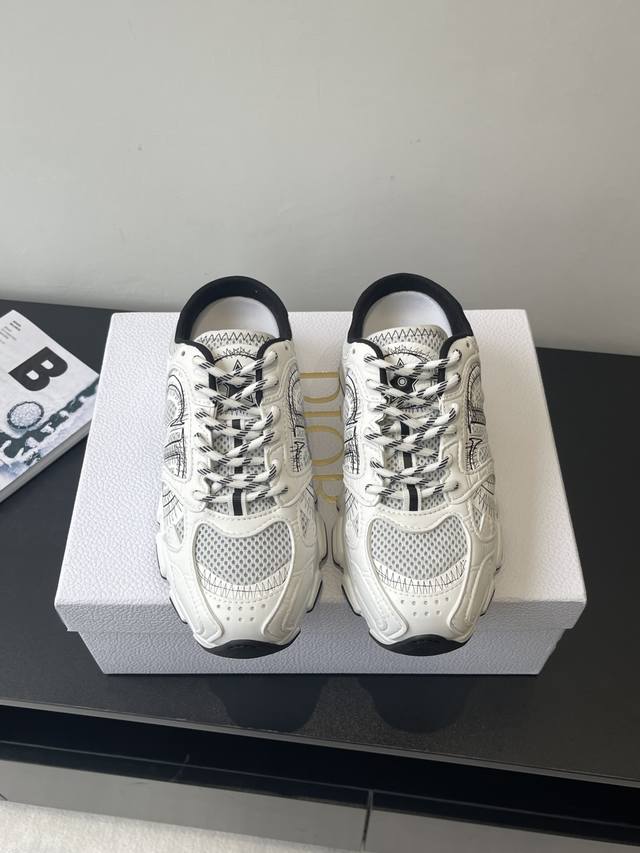Dior Dior's new casual half-slip sneakers, dad shoes Dior's early autumn new sne