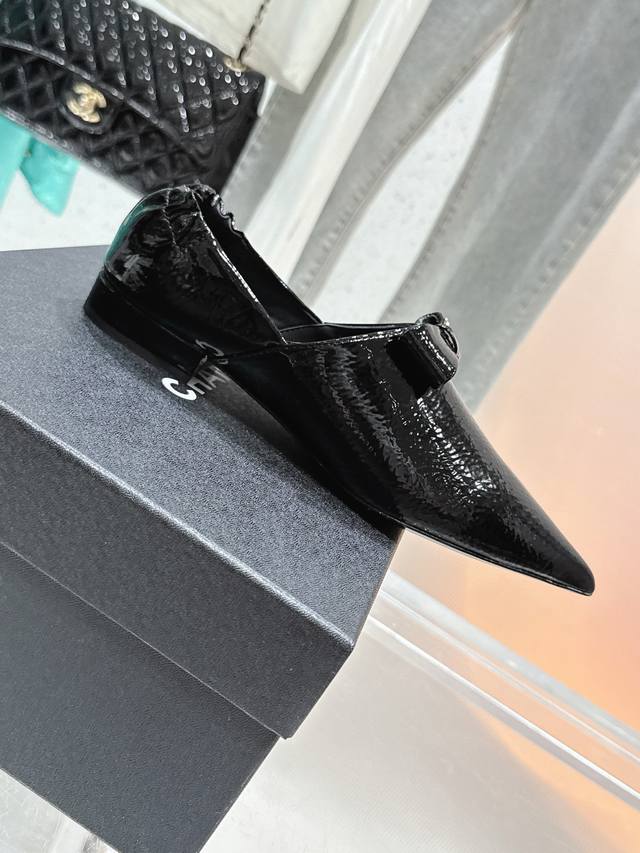 Chanel new product Bowknot pointed single shoes loafers I was attracted by it a