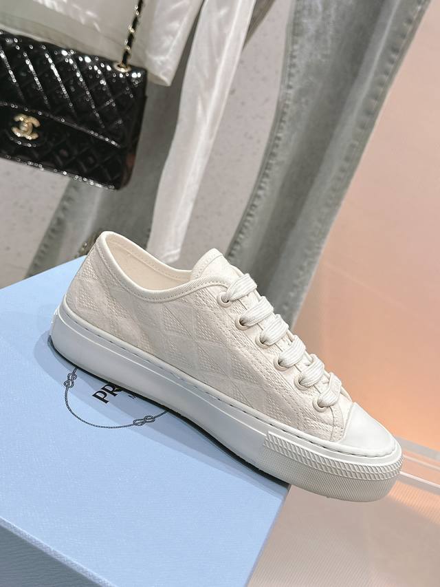 Top quality new product, first release, original shoe shape, perfect details, s