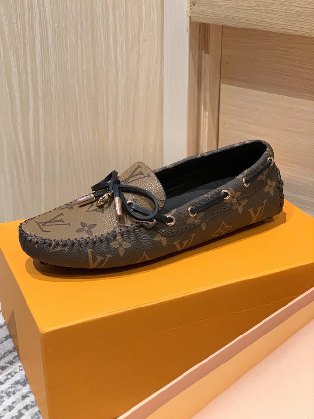 Top quality counter classic interpretation of old flower casual shoes Old flower