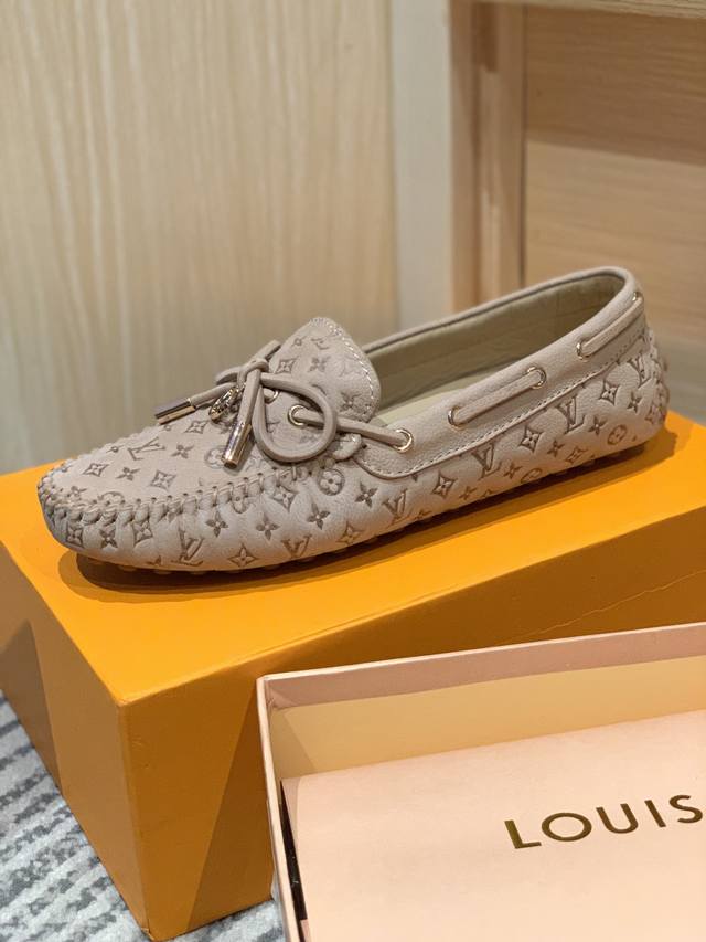 Top quality counter classic interpretation of old flower casual shoes Old flower