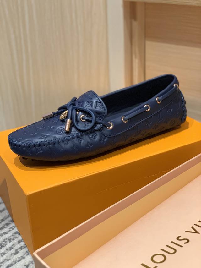 Top quality counter classic interpretation of old flower casual shoes Old flower