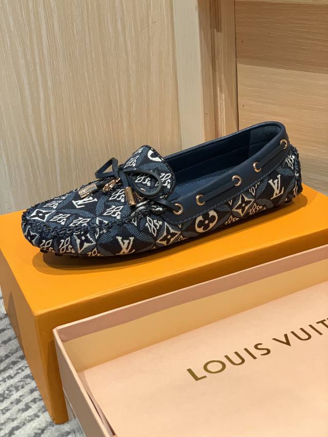 Top quality counter classic interpretation of old flower casual shoes Old flower
