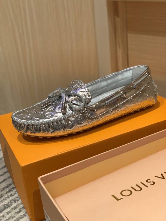 Top quality counter classic interpretation of old flower casual shoes Old flower