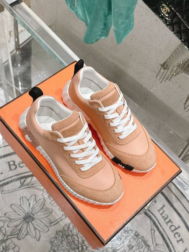 Ladies and Men's Herm