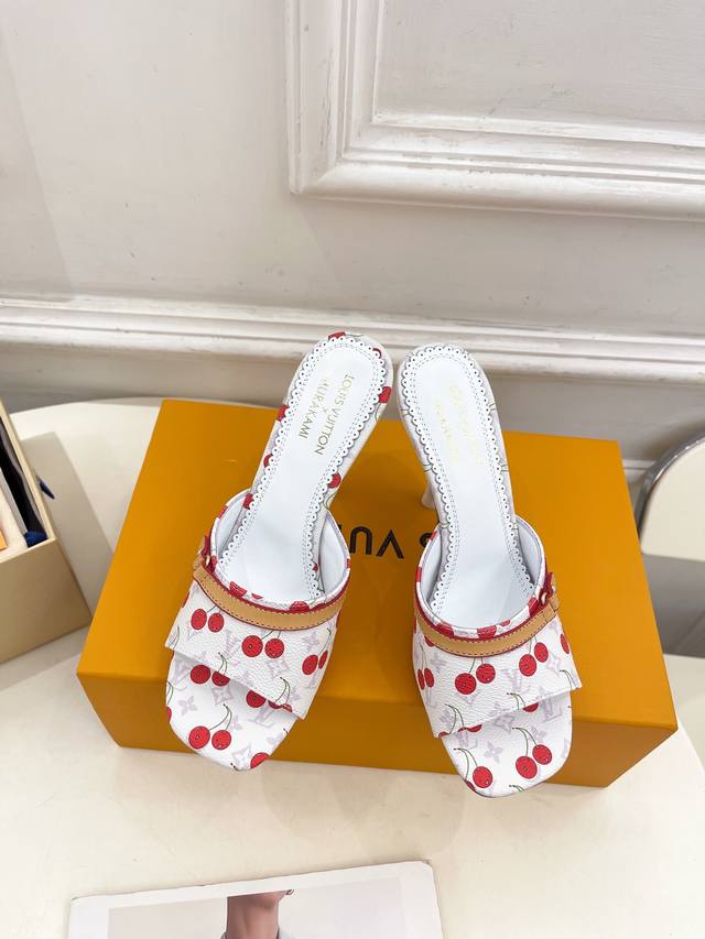 Lv Louis Vuitton 25 2025 Spring and Summer new top version original version cons