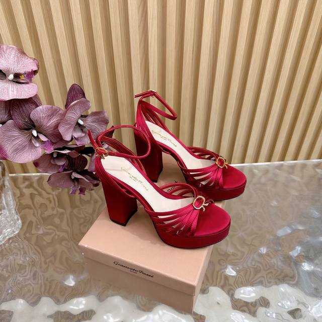 Gianvito Rossi 2025 classic waterproof platform high-heeled platform sandals It