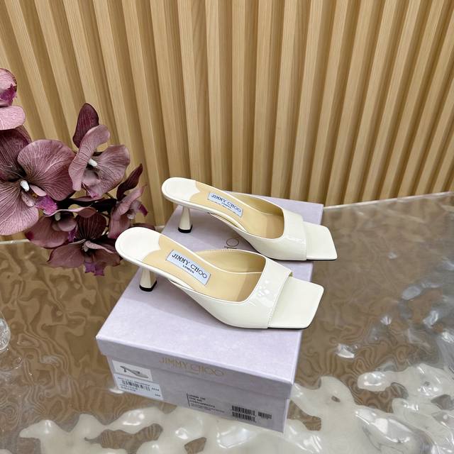 High version Jimmy Choo fish mouth cat heel slippers The best companion for you