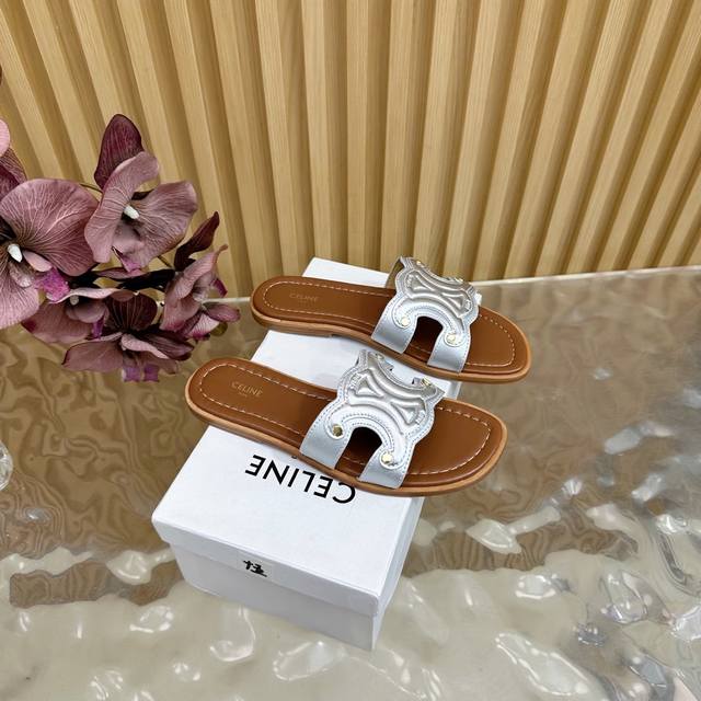 Celine Celine 2025 Spring and Summer New Arc de Triomphe Logo Slippers The upper