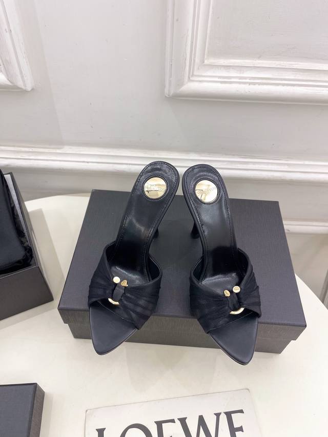 Sain*Laurent Saint Laurent 2025 Spring and Summer New Metal Buckle High Heel San