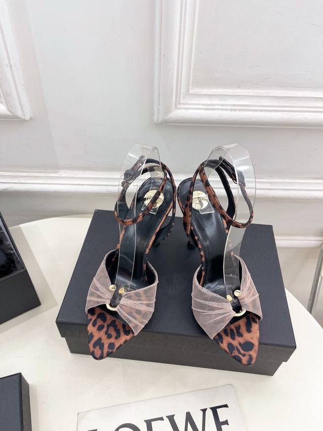 Sain*Laurent Saint Laurent 2025 Spring and Summer New Metal Buckle High Heel San
