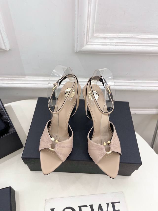 Sain*Laurent Saint Laurent 2025 Spring and Summer New Metal Buckle High Heel San