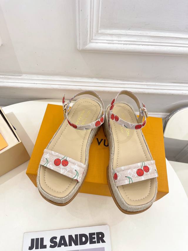 Lv Louis Vuitton 25 2025 Spring and Summer new top version original version cons