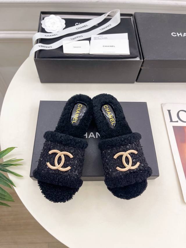 Chanel 25 2025 Autumn and Winter New Products Counter Classic Chanel Double C H