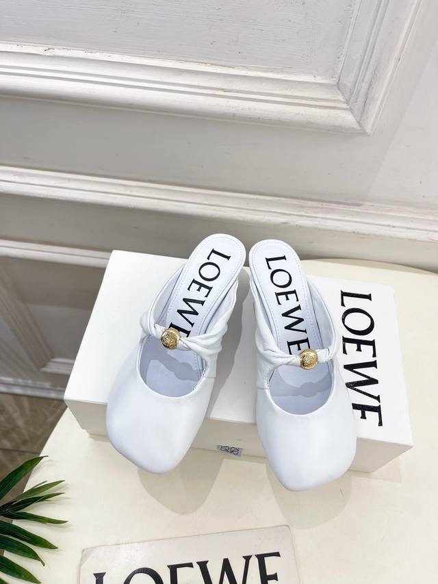 Loewe 2025 Spring and Summer New Product Pebble Kitten Heel Mule Slippers Loewe