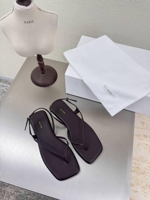 Flat-soled strappy sandals with genuine leather outsole, flip-flops, Super cost