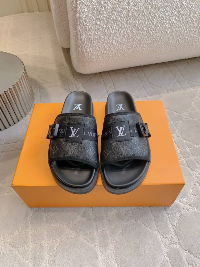 Factory price P Men's Louis Vuitt* Classic men's presbyopic beach slippers Velc