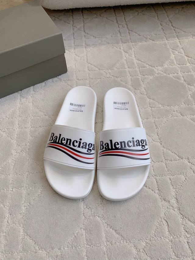Factory price P Men's Balenciag* Classic men's beach slippers Casual versatile