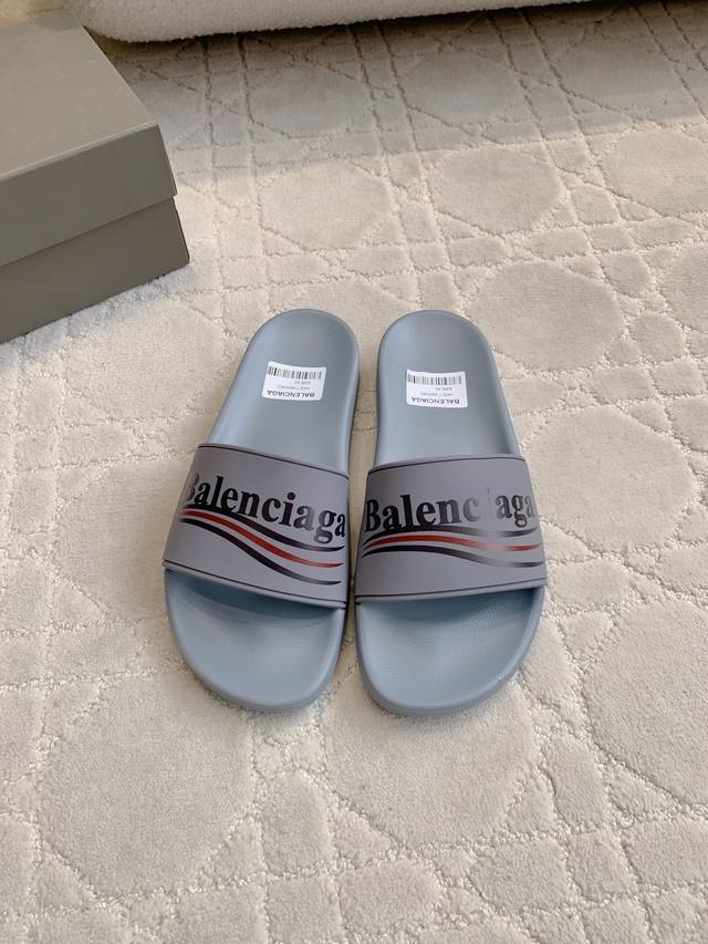 Factory price P Men's Balenciag* Classic men's beach slippers Casual versatile