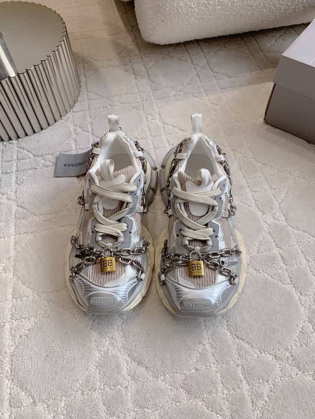 factory price P top version Balenciag* new chain dad shoes for men and women, th
