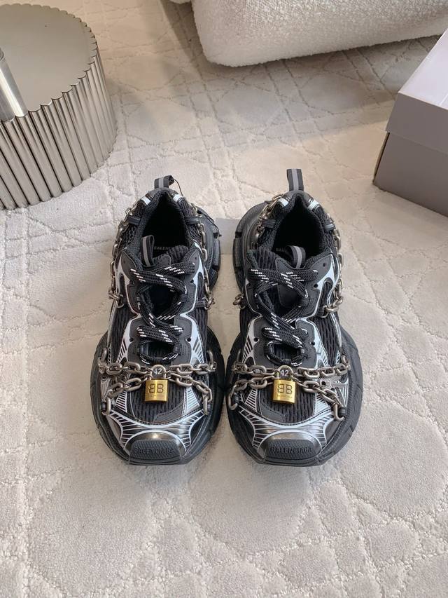 factory price P top version Balenciag* new chain dad shoes for men and women, th
