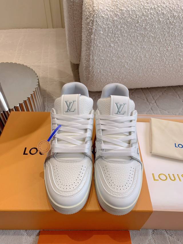 factory price P Louis Vuitto*classic Trainer series sneakers for men and women,