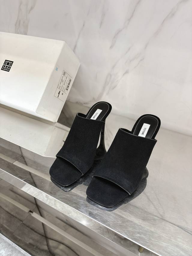 Toteme 2025 new minimalist style treasure slippers There is a kind of minimalism