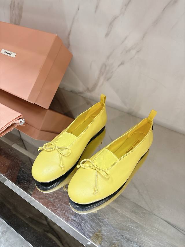 Miumi*2025 spring and summer new ballet shoes, full of high-end feeling. This se