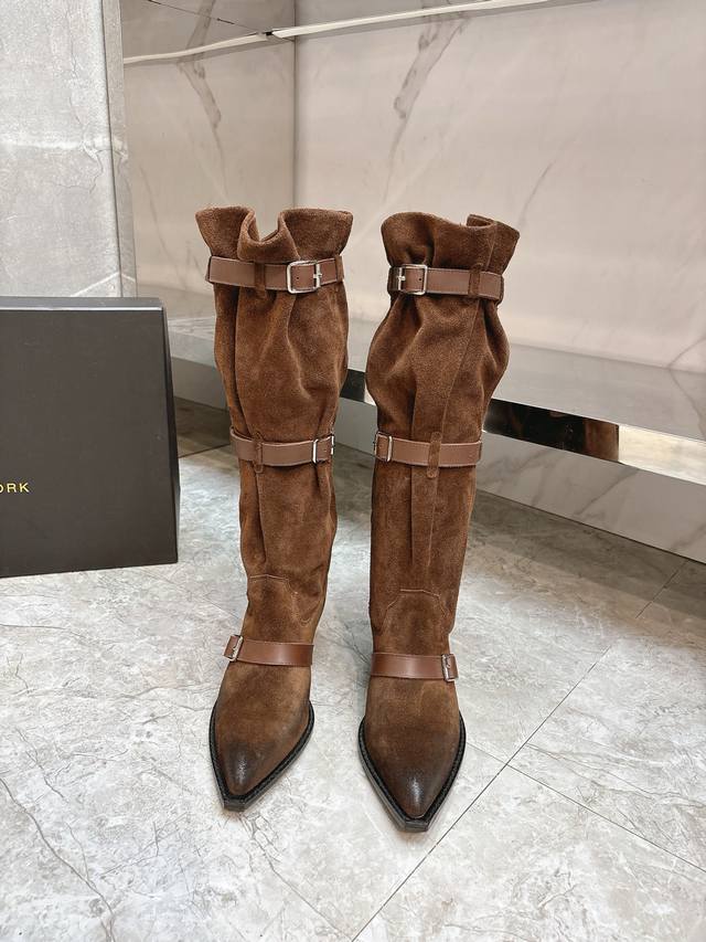 R132025 Autumn and Winter New Style Heaped Boots Beautiful Boots Are Coming A br