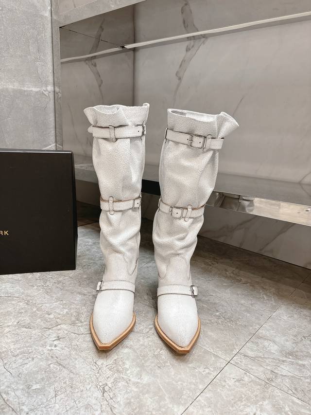 R132025 Autumn and Winter New Style of Pile-Dumped Boots Beautiful Boots Are Com