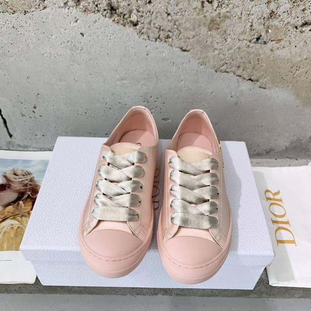 Dio*2025 New Lucky sneakers This shoe is so fairy. It integrates Italian fashion