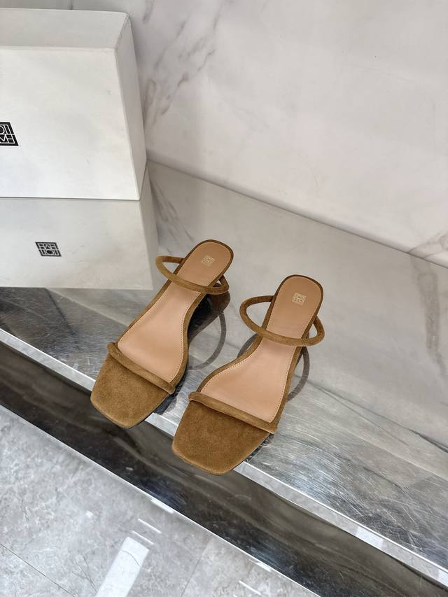 Toteme 2025 new minimalist style treasure slippers There is a kind of minimalism