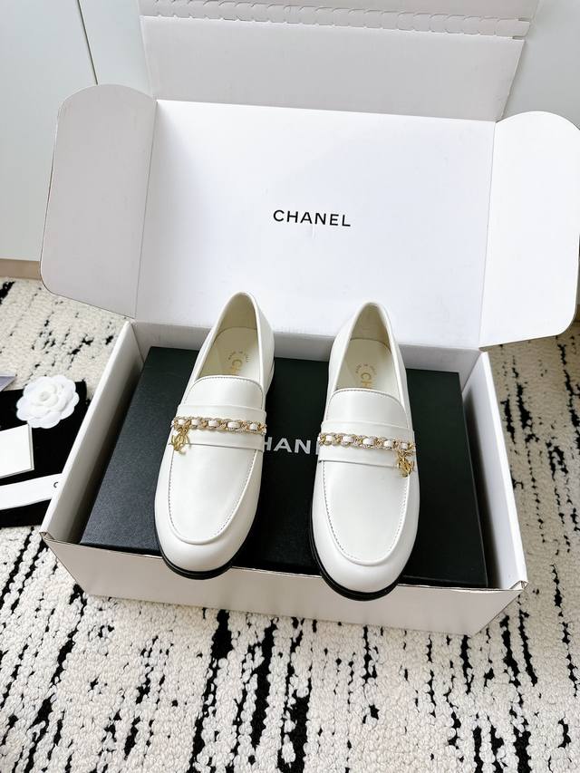 airplane box + 10 Chanel style loafers | Purchasing-level 1:1 replica This pair