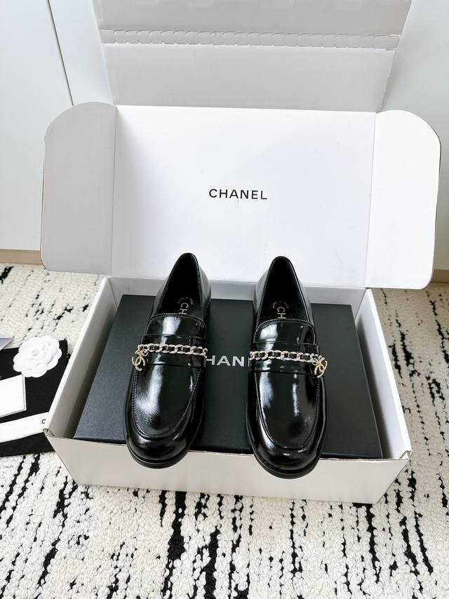 airplane box + 10 Chanel style loafers | Purchasing-level 1:1 replica This pair
