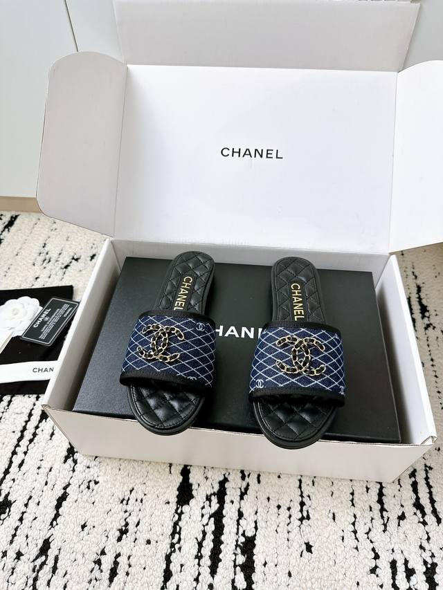 airplane box + 10 Chanel 25 A new summer slippers Counter quality One of the cl